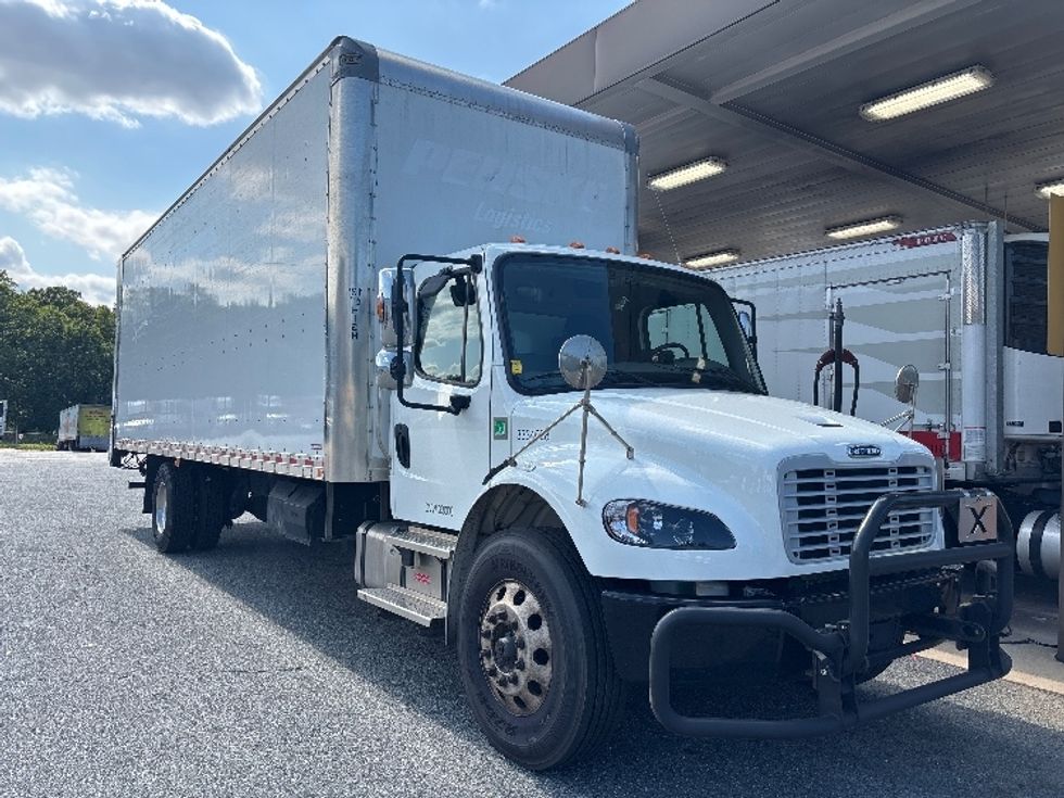 Medium Duty Box Truck-Light and Medium Duty Trucks-Freightliner-2022-M2-Fredericksburg-VA-360,565\n\t\tmiles-$ 28,750 - Image 1