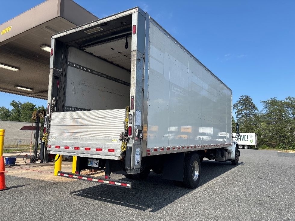 Medium Duty Box Truck-Light and Medium Duty Trucks-Freightliner-2022-M2-Fredericksburg-VA-360,565\n\t\tmiles-$ 28,750 - Image 12