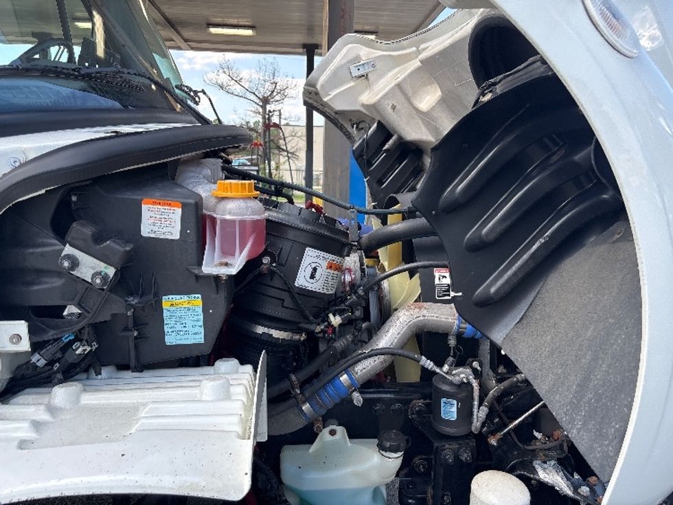 Medium Duty Box Truck-Light and Medium Duty Trucks-Freightliner-2022-M2-Fredericksburg-VA-360,565\n\t\tmiles-$ 28,750 - Image 22