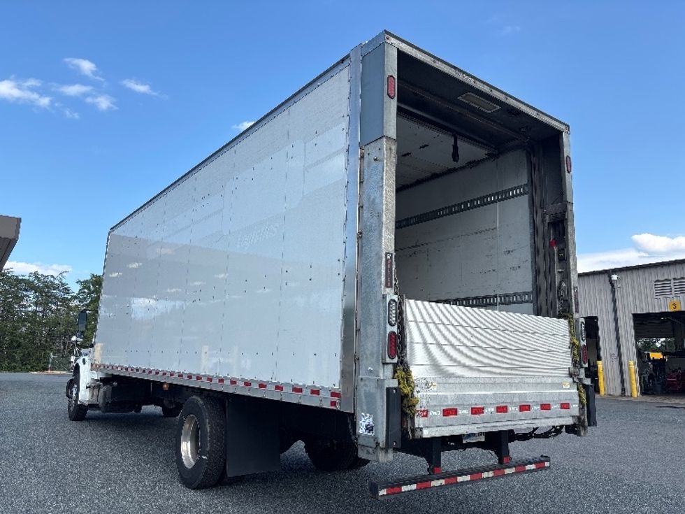 Medium Duty Box Truck-Light and Medium Duty Trucks-Freightliner-2022-M2-Fredericksburg-VA-360,565\n\t\tmiles-$ 28,750 - Image 6