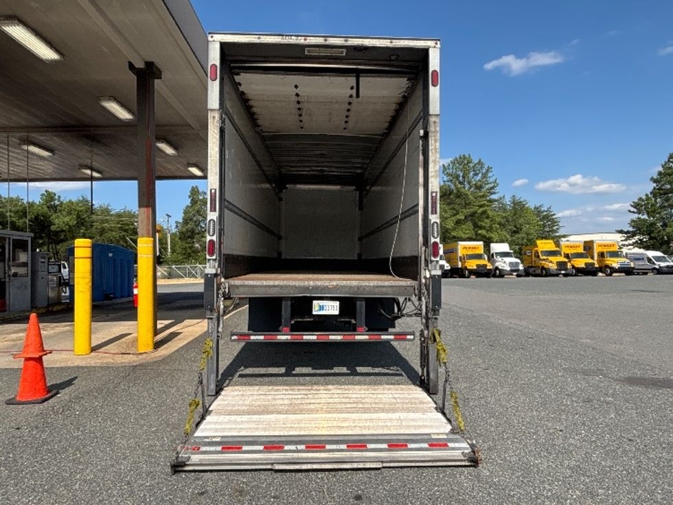 Medium Duty Box Truck-Light and Medium Duty Trucks-Freightliner-2022-M2-Fredericksburg-VA-360,565\n\t\tmiles-$ 28,750 - Image 8
