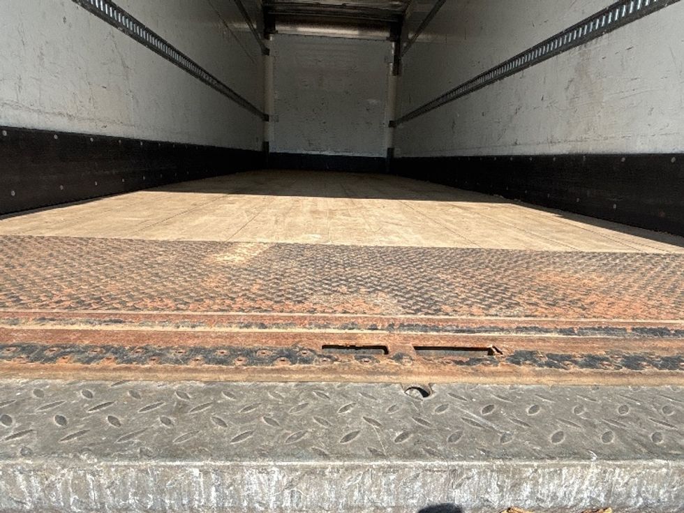 Medium Duty Box Truck-Light and Medium Duty Trucks-Freightliner-2022-M2-Fredericksburg-VA-360,565\n\t\tmiles-$ 28,750 - Image 9