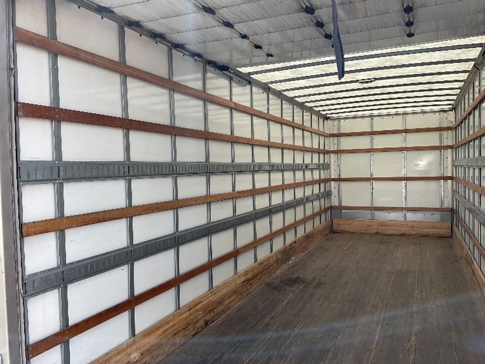 Medium Duty Box Truck-Light and Medium Duty Trucks-Freightliner-2022-M2-Gahanna-OH-105,647\n\t\tmiles-$ 76,250 - Image 11