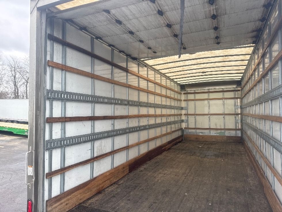 Medium Duty Box Truck-Light and Medium Duty Trucks-Freightliner-2022-M2-Gahanna-OH-155,892\n\t\tmiles-$ 68,250 - Image 11