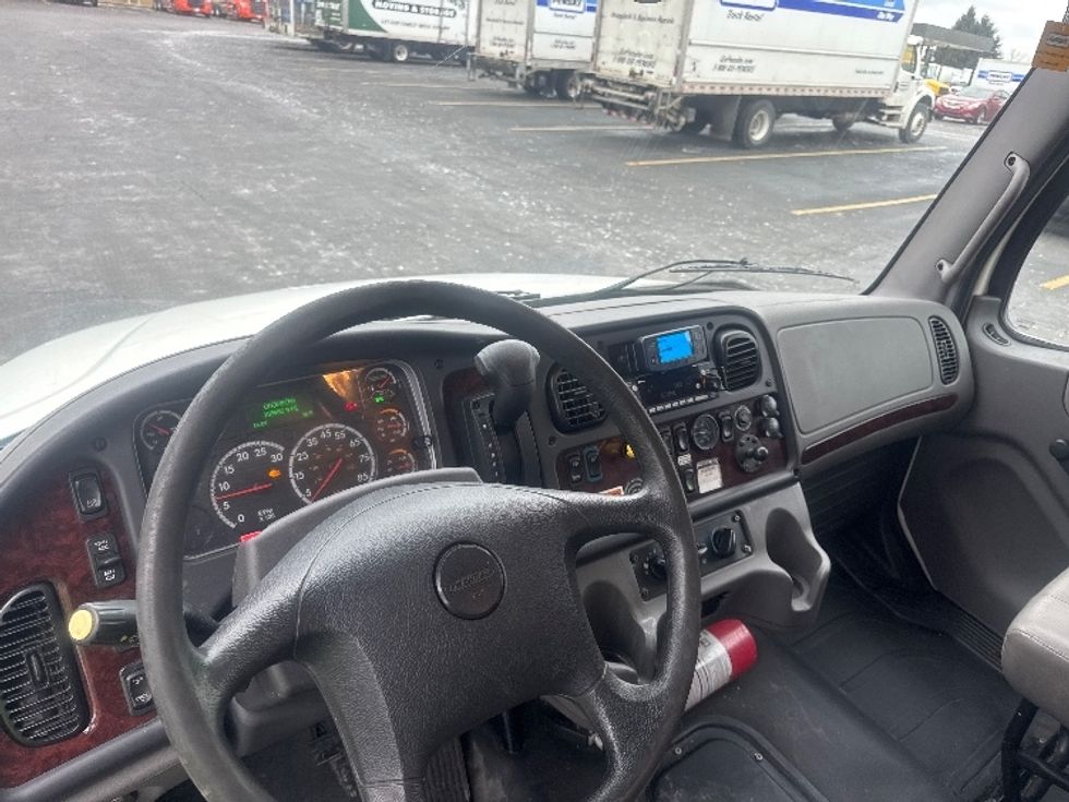 Medium Duty Box Truck-Light and Medium Duty Trucks-Freightliner-2022-M2-Gahanna-OH-155,892\n\t\tmiles-$ 68,250 - Image 17