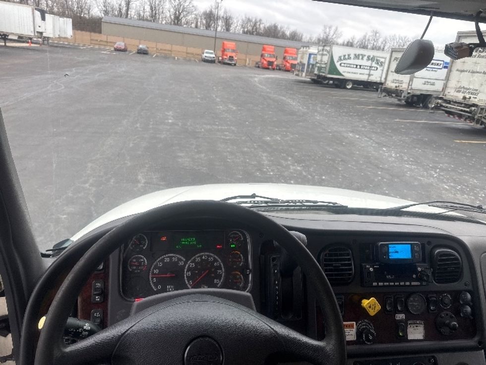Medium Duty Box Truck-Light and Medium Duty Trucks-Freightliner-2022-M2-Gahanna-OH-155,892\n\t\tmiles-$ 68,250 - Image 18