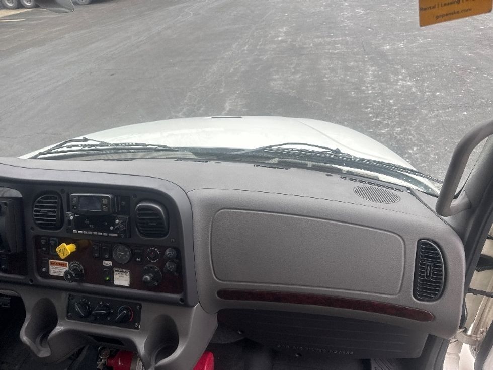 Medium Duty Box Truck-Light and Medium Duty Trucks-Freightliner-2022-M2-Gahanna-OH-155,892\n\t\tmiles-$ 68,250 - Image 21
