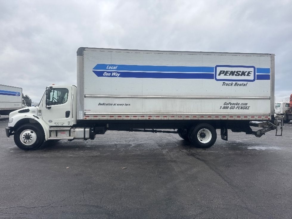 Medium Duty Box Truck-Light and Medium Duty Trucks-Freightliner-2022-M2-Gahanna-OH-155,892\n\t\tmiles-$ 68,250 - Image 4