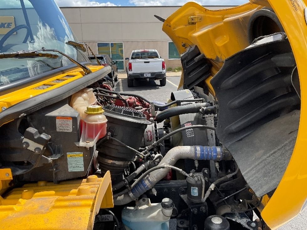 Medium Duty Box Truck-Light and Medium Duty Trucks-Freightliner-2022-M2-Gahanna-OH-96,861\n\t\tmiles-$ 76,500 - Image 23