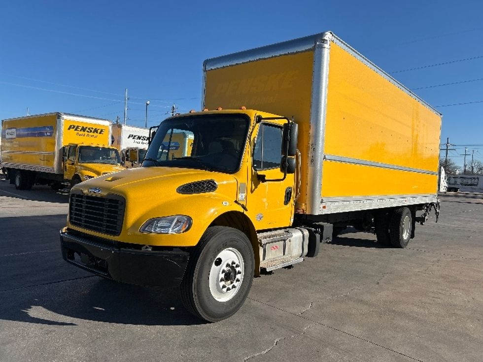Medium Duty Box Truck-Light and Medium Duty Trucks-Freightliner-2022-M2-Garland-TX-104,473\n\t\tmiles-$ 76,250 - Image 3