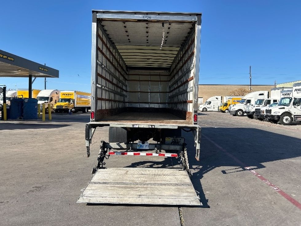 Medium Duty Box Truck-Light and Medium Duty Trucks-Freightliner-2022-M2-Garland-TX-104,473\n\t\tmiles-$ 76,250 - Image 9