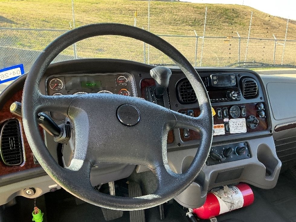 Medium Duty Box Truck-Light and Medium Duty Trucks-Freightliner-2022-M2-Grand Prairie-TX-65,531\n\t\tmiles-$ 82,000 - Image 18