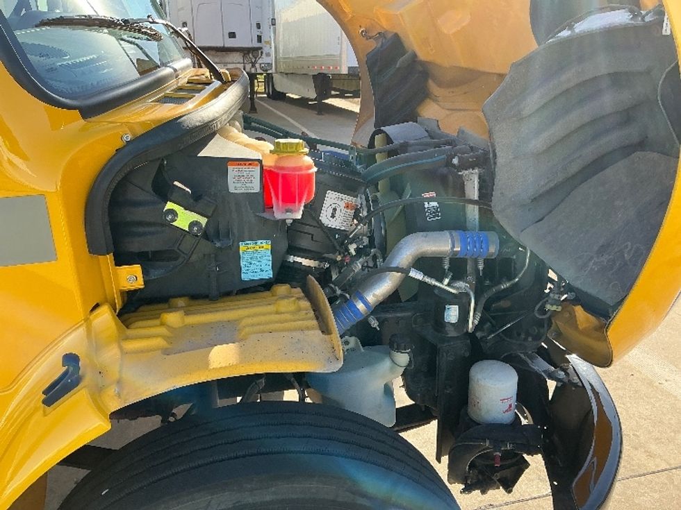 Medium Duty Box Truck-Light and Medium Duty Trucks-Freightliner-2022-M2-Grand Prairie-TX-65,531\n\t\tmiles-$ 82,000 - Image 23