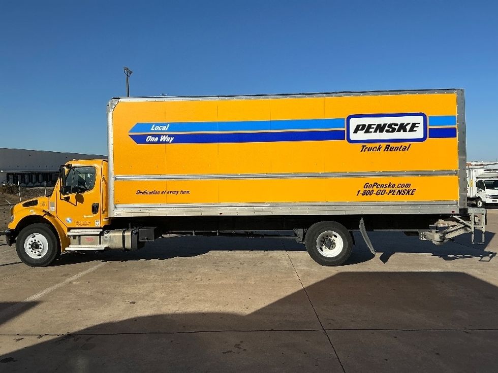 Medium Duty Box Truck-Light and Medium Duty Trucks-Freightliner-2022-M2-Grand Prairie-TX-65,531\n\t\tmiles-$ 82,000 - Image 4