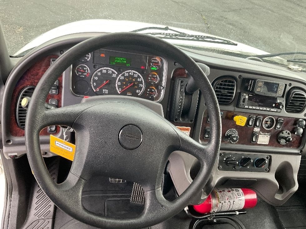 Medium Duty Box Truck-Light and Medium Duty Trucks-Freightliner-2022-M2-Greeley-CO-101,203\n\t\tmiles-$ 78,500 - Image 18