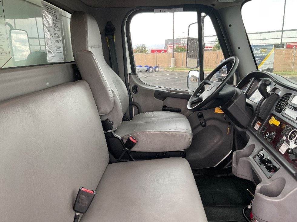 Medium Duty Box Truck-Light and Medium Duty Trucks-Freightliner-2022-M2-Greeley-CO-101,203\n\t\tmiles-$ 78,500 - Image 22
