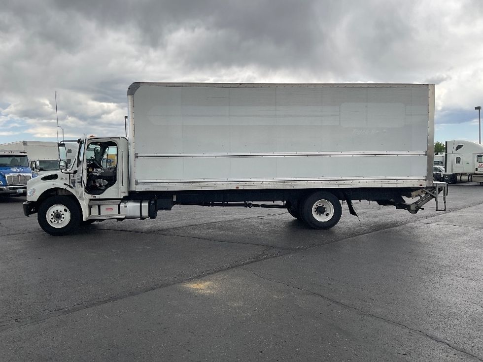 Medium Duty Box Truck-Light and Medium Duty Trucks-Freightliner-2022-M2-Greeley-CO-101,203\n\t\tmiles-$ 78,500 - Image 4