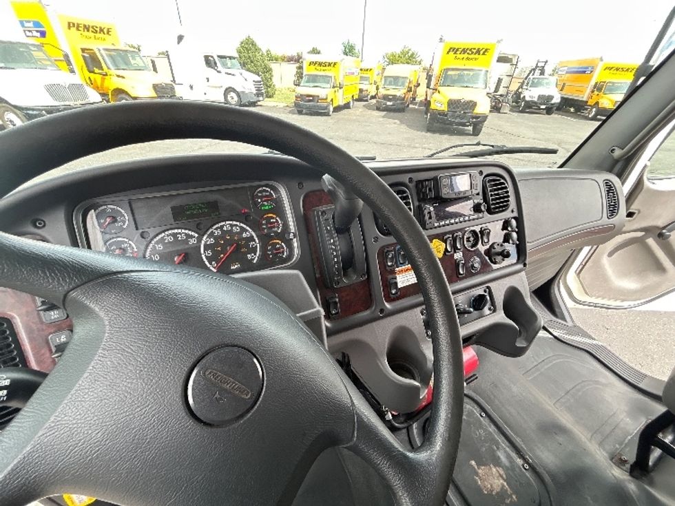 Medium Duty Box Truck-Light and Medium Duty Trucks-Freightliner-2022-M2-Greeley-CO-105,612\n\t\tmiles-$ 77,250 - Image 18