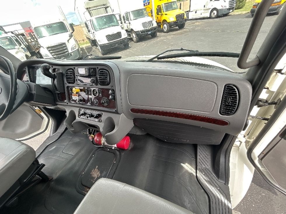 Medium Duty Box Truck-Light and Medium Duty Trucks-Freightliner-2022-M2-Greeley-CO-105,612\n\t\tmiles-$ 77,250 - Image 21
