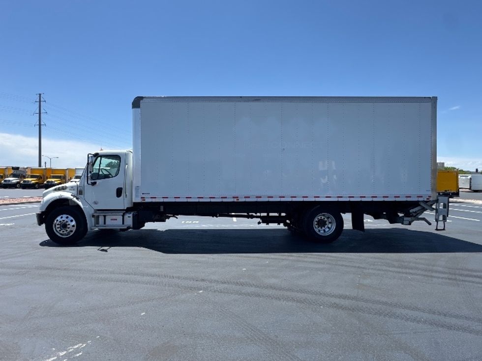Medium Duty Box Truck-Light and Medium Duty Trucks-Freightliner-2022-M2-Greeley-CO-197,100\n\t\tmiles-$ 63,750 - Image 4