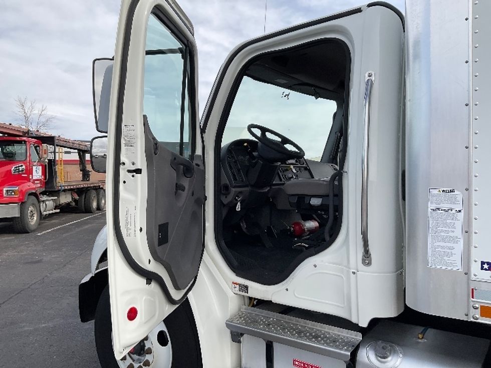 Medium Duty Box Truck-Light and Medium Duty Trucks-Freightliner-2022-M2-Greeley-CO-499,967\n\t\tmiles-$ 26,250 - Image 16