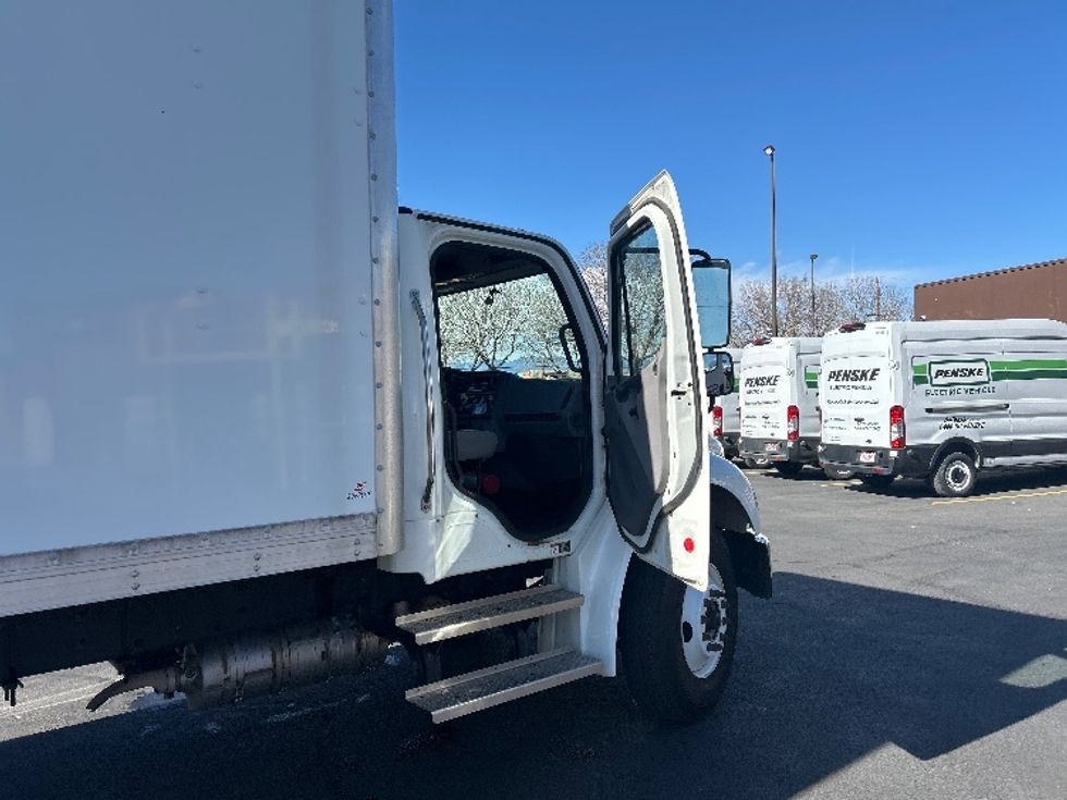 Medium Duty Box Truck-Light and Medium Duty Trucks-Freightliner-2022-M2-Greeley-CO-52,064\n\t\tmiles-$ 75,000 - Image 19