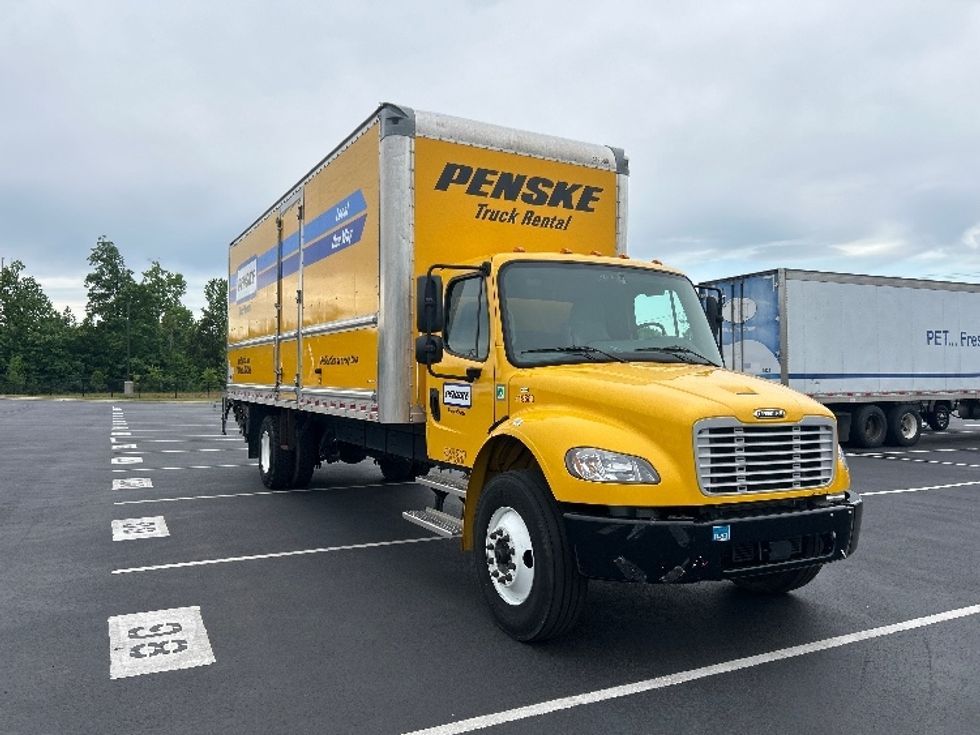 Medium Duty Box Truck-Light and Medium Duty Trucks-Freightliner-2022-M2-Greensboro-NC-170,250\n\t\tmiles-$ 51,500 - Image 1