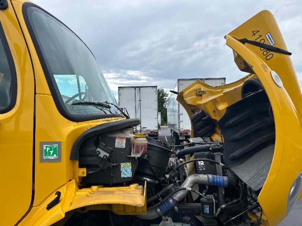 Medium Duty Box Truck-Light and Medium Duty Trucks-Freightliner-2022-M2-Greensboro-NC-170,250\n\t\tmiles-$ 51,500 - Image 23