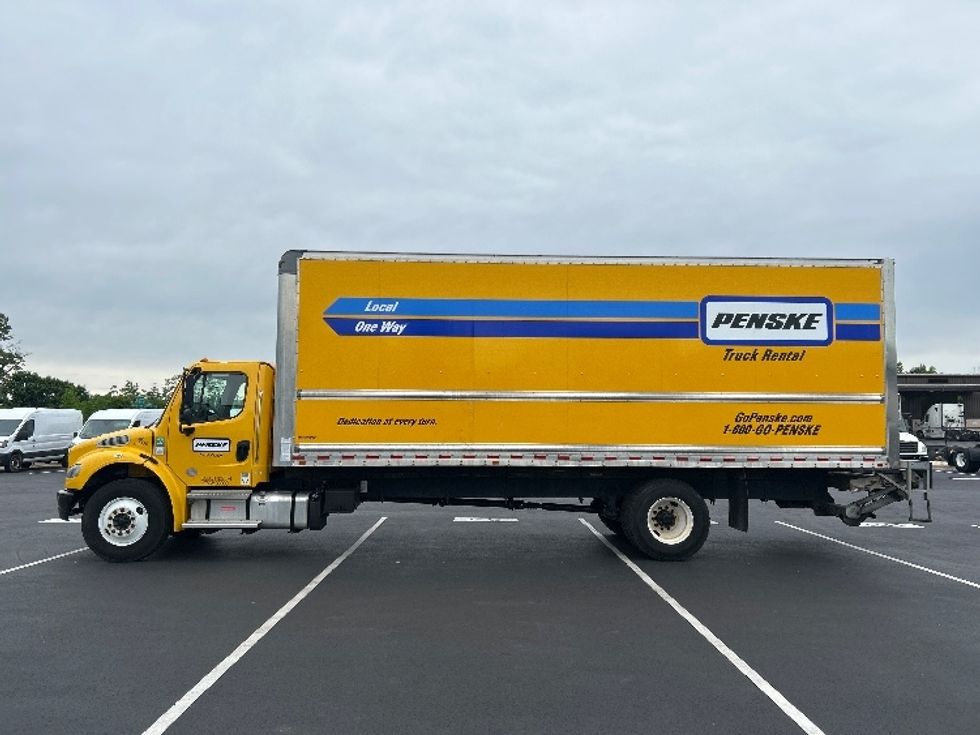 Medium Duty Box Truck-Light and Medium Duty Trucks-Freightliner-2022-M2-Greensboro-NC-170,250\n\t\tmiles-$ 51,500 - Image 4