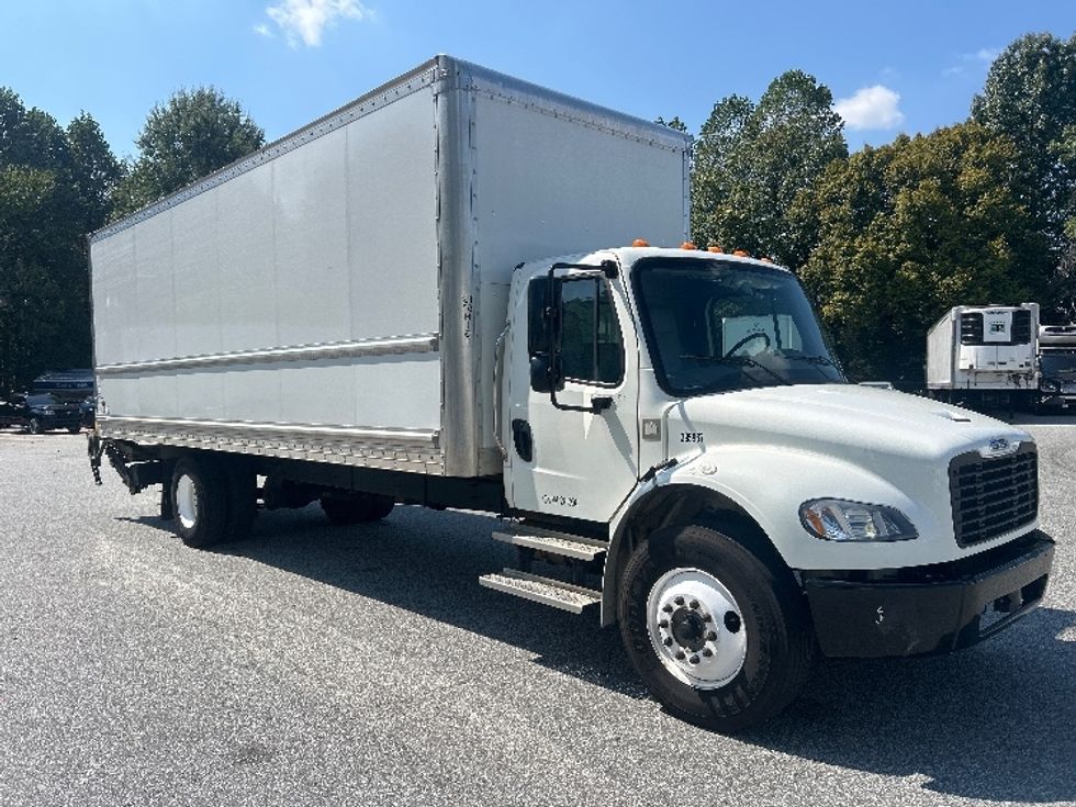 Medium Duty Box Truck-Light and Medium Duty Trucks-Freightliner-2022-M2-Greensboro-NC-228,330\n\t\tmiles-$ 54,500 - Image 1