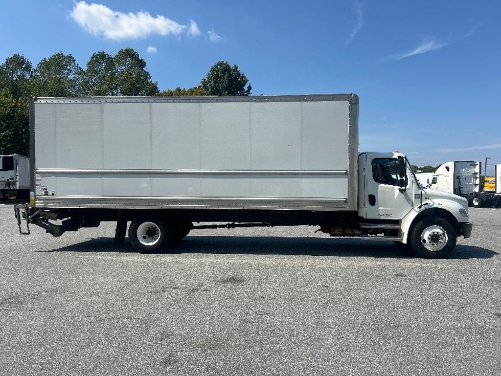 Medium Duty Box Truck-Light and Medium Duty Trucks-Freightliner-2022-M2-Greensboro-NC-228,330\n\t\tmiles-$ 54,500 - Image 14