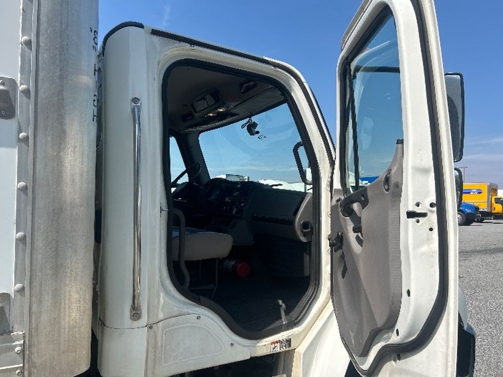 Medium Duty Box Truck-Light and Medium Duty Trucks-Freightliner-2022-M2-Greensboro-NC-228,330\n\t\tmiles-$ 54,500 - Image 19