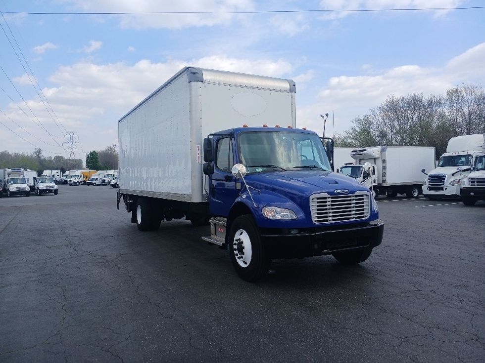Medium Duty Box Truck-Light and Medium Duty Trucks-Freightliner-2022-M2-Greensboro-NC-241,712\n\t\tmiles-$ 52,250 - Image 1