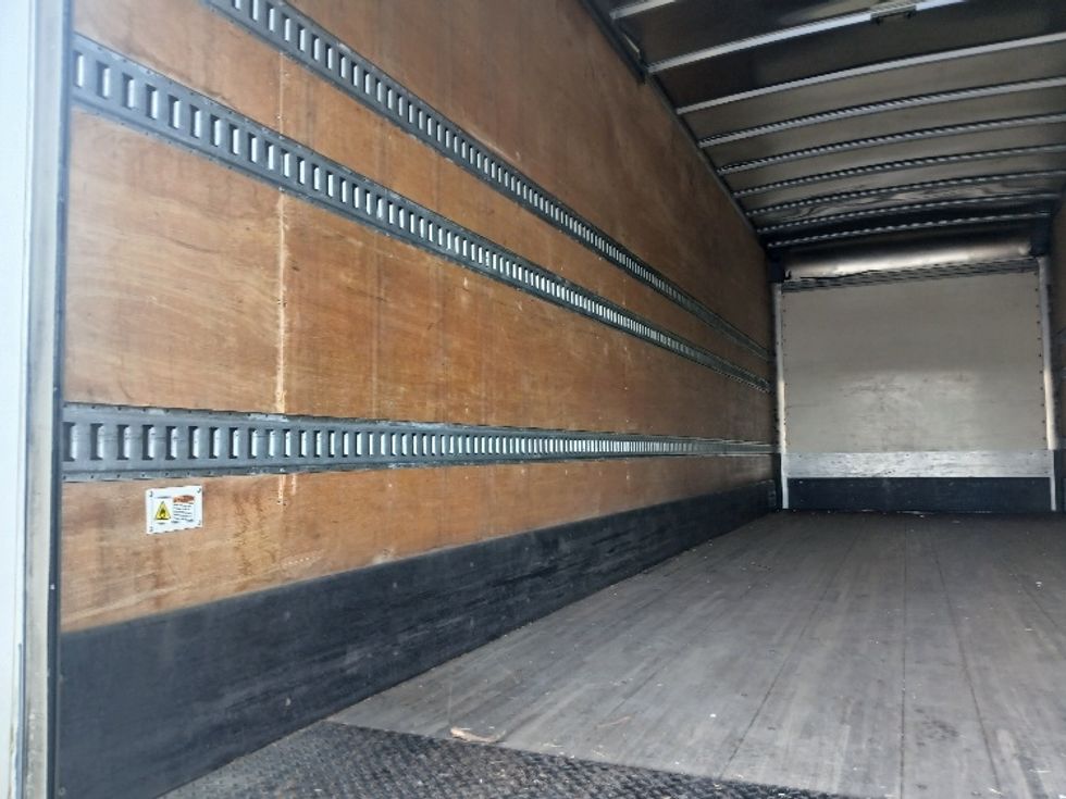 Medium Duty Box Truck-Light and Medium Duty Trucks-Freightliner-2022-M2-Greensboro-NC-241,712\n\t\tmiles-$ 52,250 - Image 11