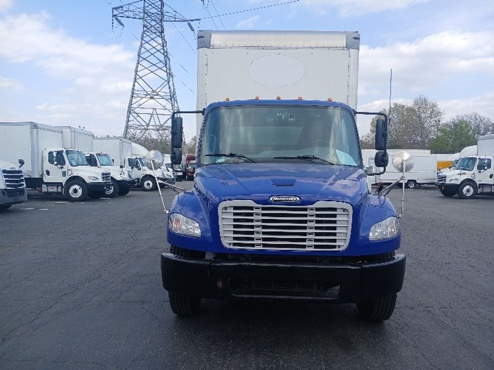 Medium Duty Box Truck-Light and Medium Duty Trucks-Freightliner-2022-M2-Greensboro-NC-241,712\n\t\tmiles-$ 52,250 - Image 2