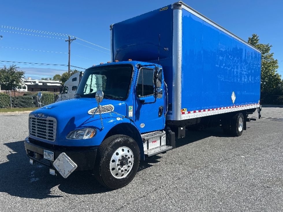 Medium Duty Box Truck-Light and Medium Duty Trucks-Freightliner-2022-M2-Greensboro-NC-276,282\n\t\tmiles-$ 40,250 - Image 1