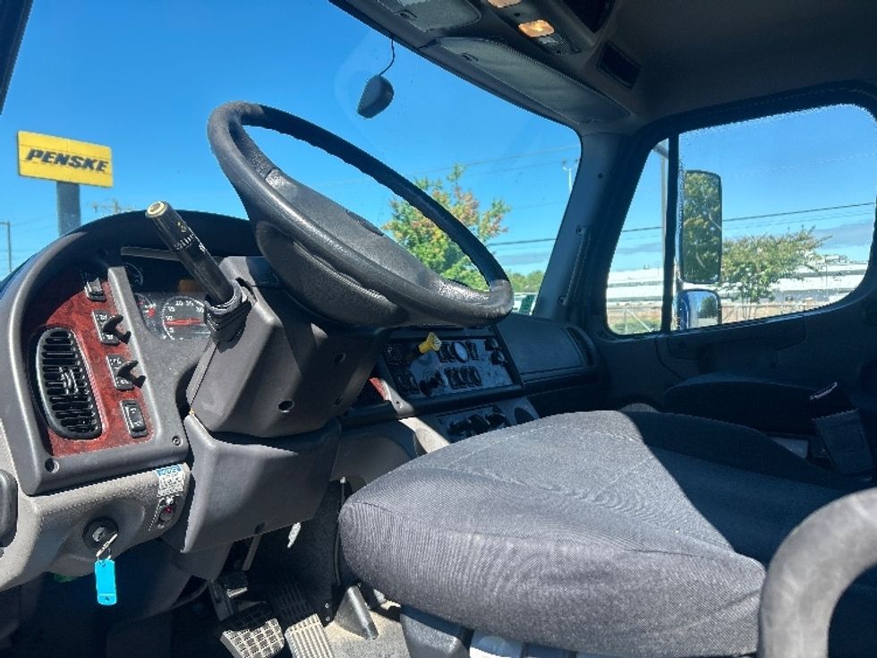 Medium Duty Box Truck-Light and Medium Duty Trucks-Freightliner-2022-M2-Greensboro-NC-276,282\n\t\tmiles-$ 40,250 - Image 16