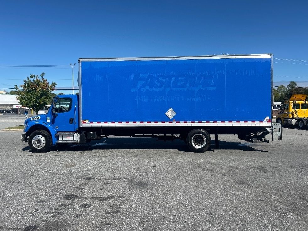 Medium Duty Box Truck-Light and Medium Duty Trucks-Freightliner-2022-M2-Greensboro-NC-276,282\n\t\tmiles-$ 40,250 - Image 4