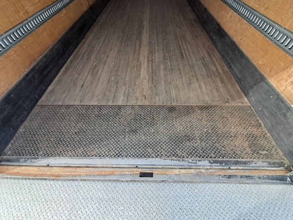 Medium Duty Box Truck-Light and Medium Duty Trucks-Freightliner-2022-M2-Greensboro-NC-277,486\n\t\tmiles-$ 40,500 - Image 10