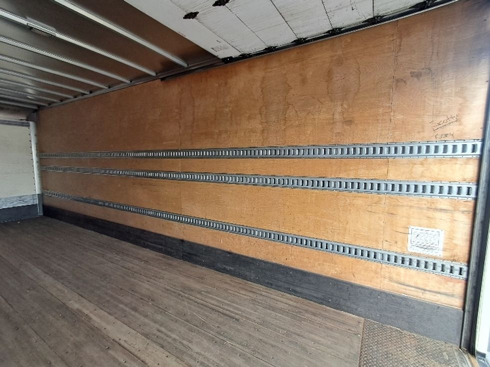 Medium Duty Box Truck-Light and Medium Duty Trucks-Freightliner-2022-M2-Greensboro-NC-277,486\n\t\tmiles-$ 40,500 - Image 12