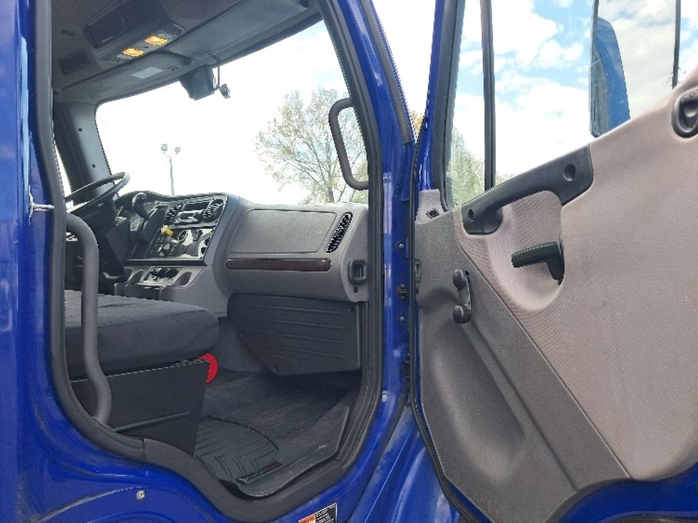 Medium Duty Box Truck-Light and Medium Duty Trucks-Freightliner-2022-M2-Greensboro-NC-277,486\n\t\tmiles-$ 40,500 - Image 20