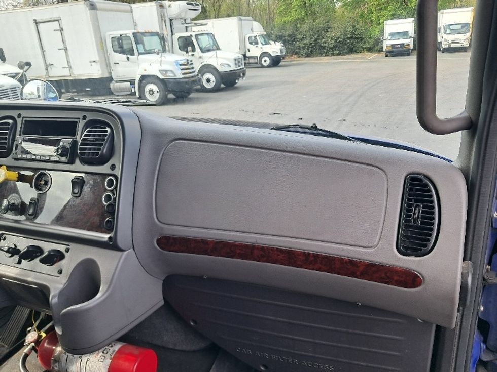 Medium Duty Box Truck-Light and Medium Duty Trucks-Freightliner-2022-M2-Greensboro-NC-277,486\n\t\tmiles-$ 40,500 - Image 21