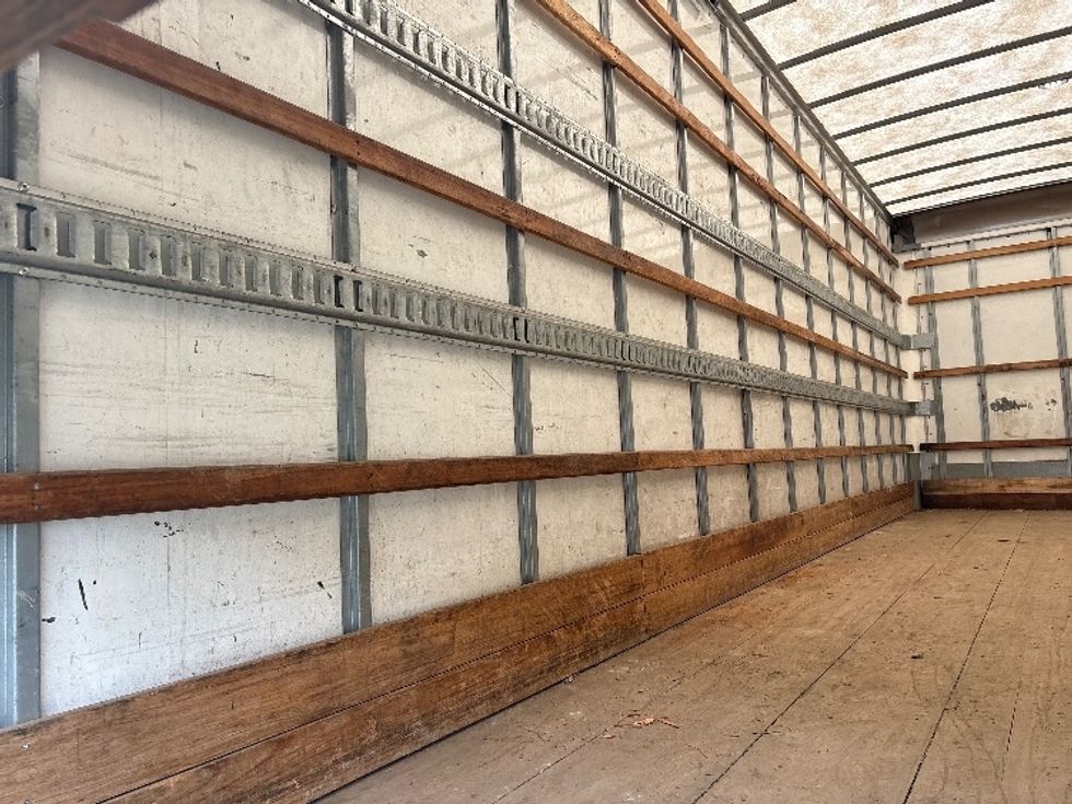 Medium Duty Box Truck-Light and Medium Duty Trucks-Freightliner-2022-M2-Greensboro-NC-325,462\n\t\tmiles-$ 41,000 - Image 11