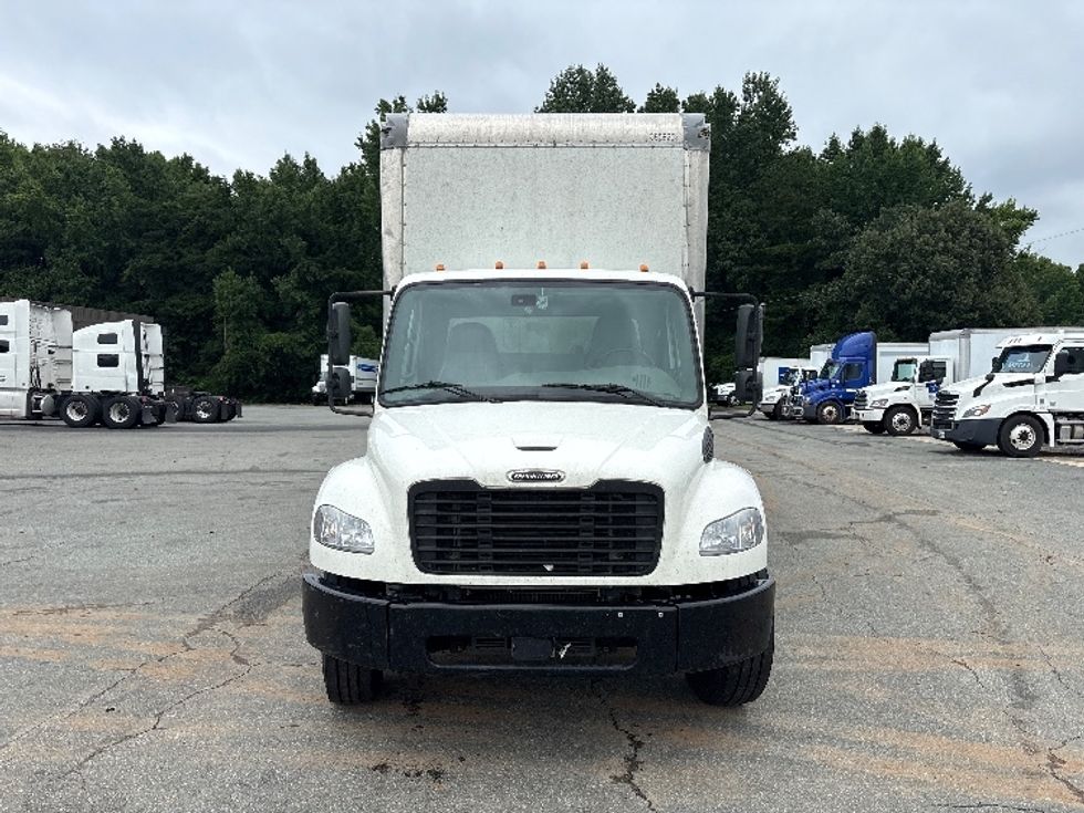Medium Duty Box Truck-Light and Medium Duty Trucks-Freightliner-2022-M2-Greensboro-NC-325,462\n\t\tmiles-$ 41,000 - Image 2