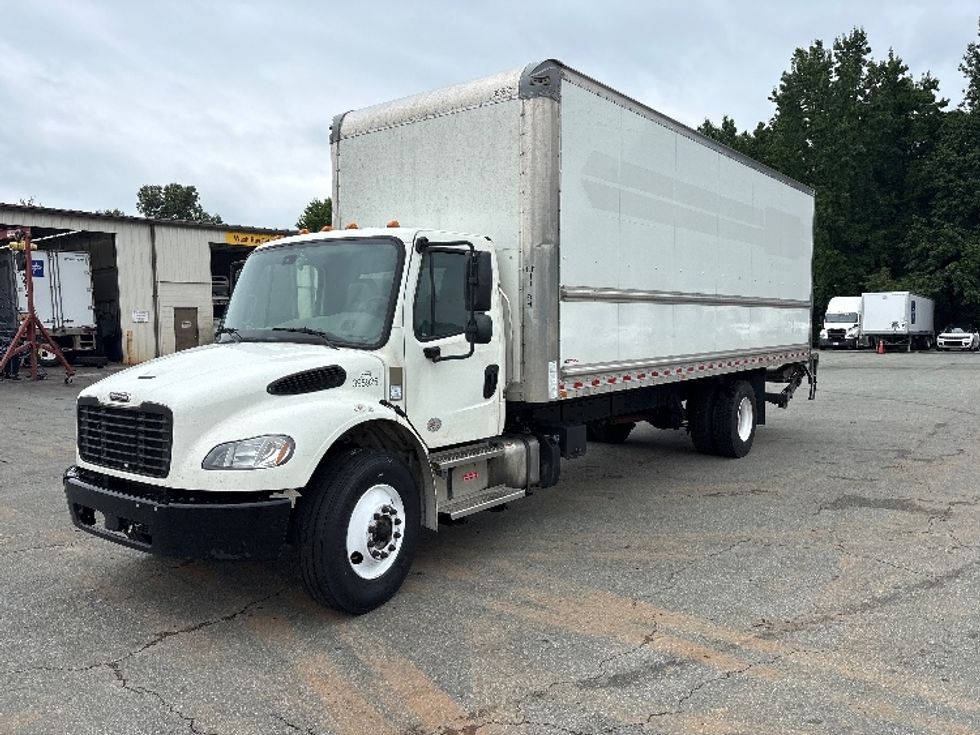 Medium Duty Box Truck-Light and Medium Duty Trucks-Freightliner-2022-M2-Greensboro-NC-325,462\n\t\tmiles-$ 41,000 - Image 3