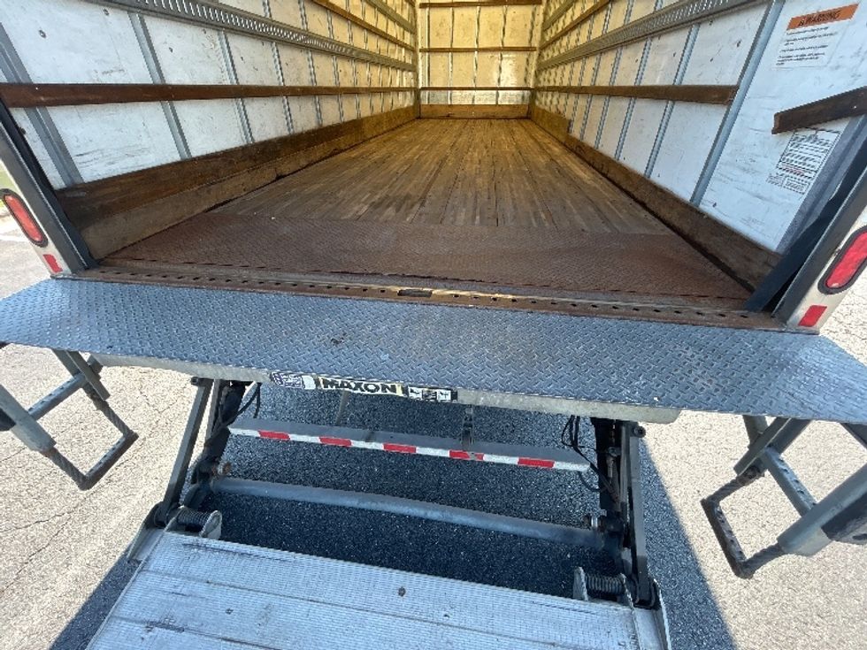 Medium Duty Box Truck-Light and Medium Duty Trucks-Freightliner-2022-M2-Greensboro-NC-342,405\n\t\tmiles-$ 37,500 - Image 10