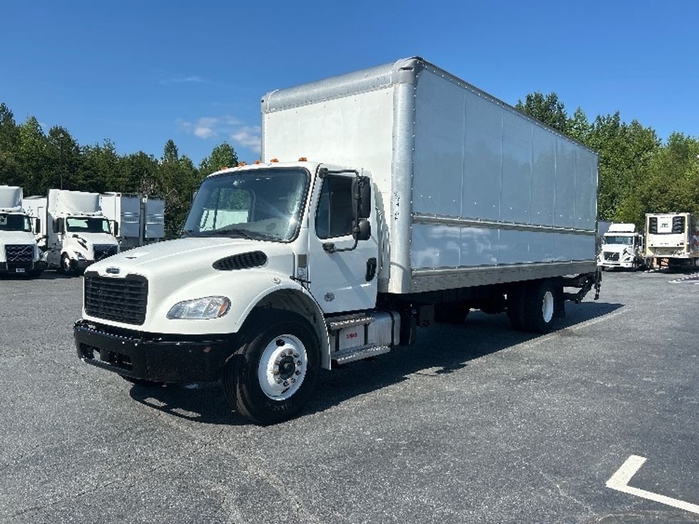 Medium Duty Box Truck-Light and Medium Duty Trucks-Freightliner-2022-M2-Greensboro-NC-342,405\n\t\tmiles-$ 37,500 - Image 3
