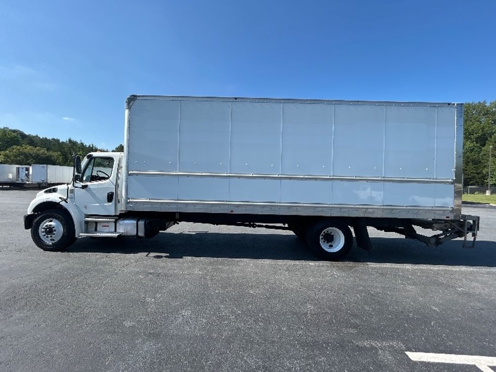 Medium Duty Box Truck-Light and Medium Duty Trucks-Freightliner-2022-M2-Greensboro-NC-342,405\n\t\tmiles-$ 37,500 - Image 4