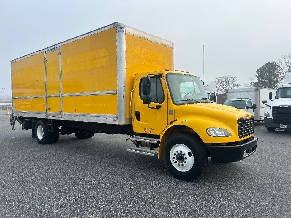Medium Duty Box Truck-Light and Medium Duty Trucks-Freightliner-2022-M2-Greensboro-NC-73,909\n\t\tmiles-$ 80,250 - Image 1