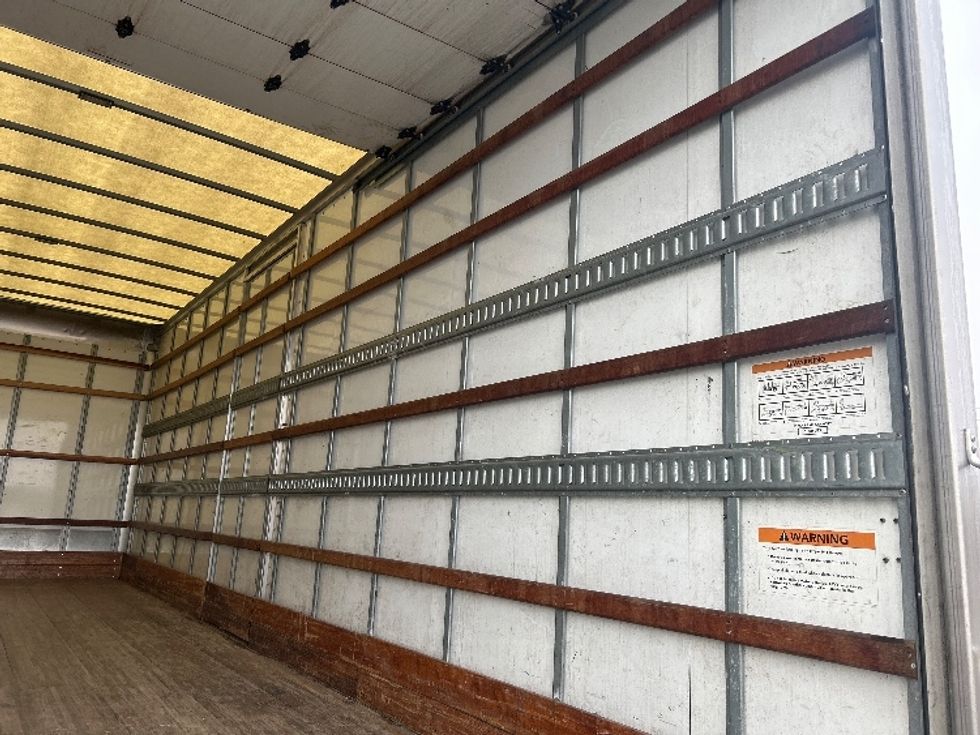 Medium Duty Box Truck-Light and Medium Duty Trucks-Freightliner-2022-M2-Greensboro-NC-73,909\n\t\tmiles-$ 80,250 - Image 12